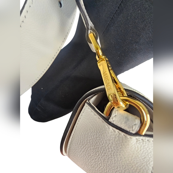 100% Authentic vitello white versace shoulder bag, versace crossbody, versace - Picture 6 of 6